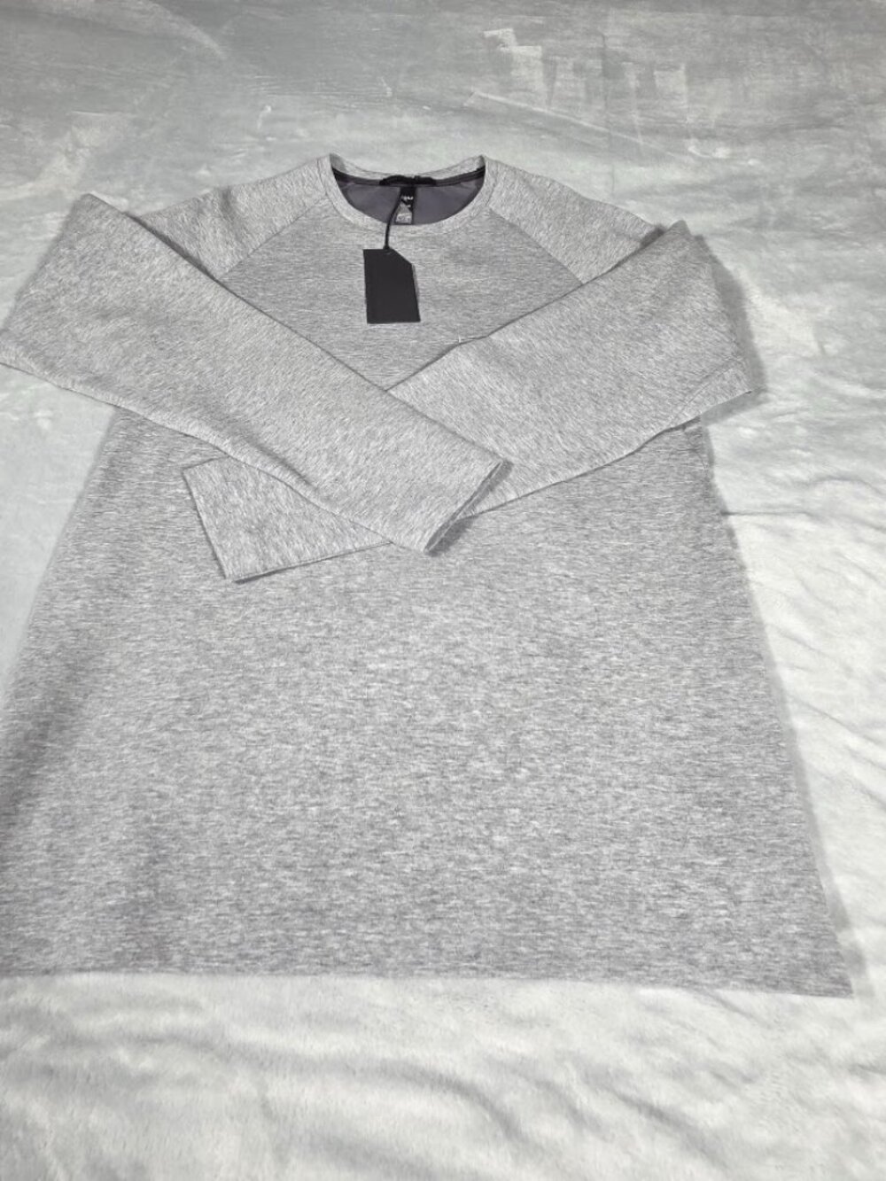 RYU Respect Your Universe Long Sleeve Shirt Grey Tech Mens M Gym Athleisure